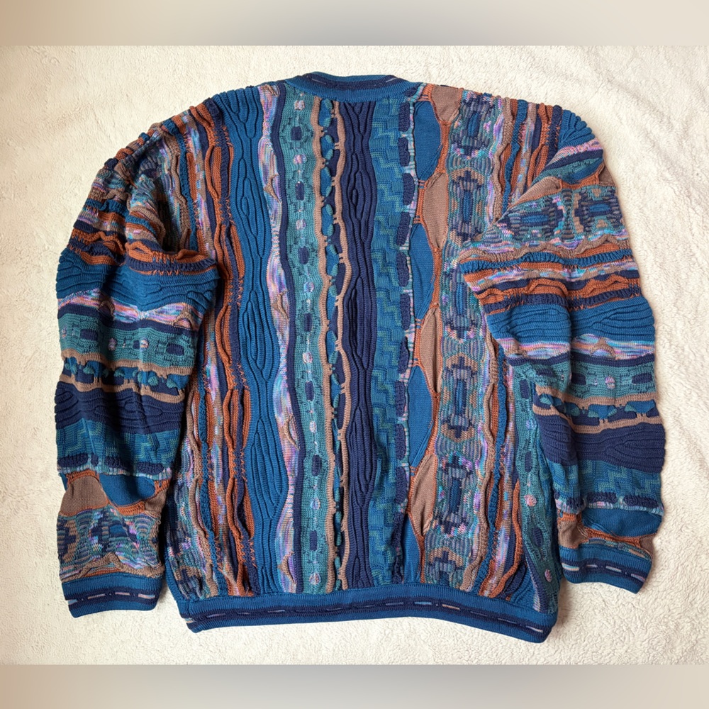 Vintage Tundra Canada V-Neck “Coogie Style” Sweater in Blue and Brown Size Large - Picture 2 of 8